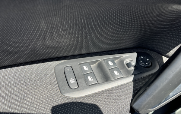 peugeot-308-1-2-puretech-130ch-e6-c-s-s-allure-eat8 - 877224713
