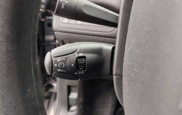 peugeot-208-affaire-1-2-puretech-82ch-s-s-premium-pack-euro6c - 878084713