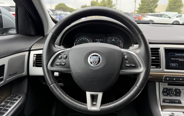 jaguar-xf-sportbrake-3-0-v6-d-240ch-luxe-premium - 878394713