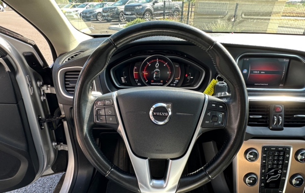 volvo-v40-cross-country-d3-adblue-150ch - 878544713