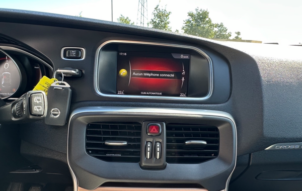 volvo-v40-cross-country-d3-adblue-150ch - 878544713