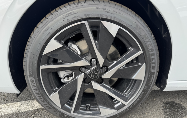 peugeot-308-1-5-bluehdi-130ch-s-s-allure-eat8 - 878754713