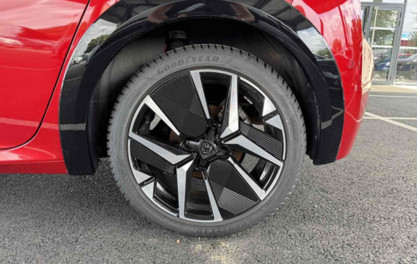 peugeot-208-1-2-hybrid-145ch-gt-e-dcs6 - 879114713