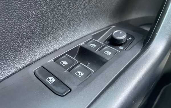 volkswagen-taigo-1-0-tsi-116ch-r-line-dsg7 - 880364713