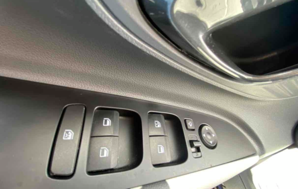 hyundai-bayon-1-0-t-gdi-100ch-hybrid-48v-creative-dct-7 - 881454713