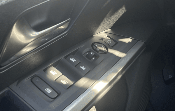 peugeot-3008-1-2-hybrid-145ch-allure-e-dcs6 - 881874713