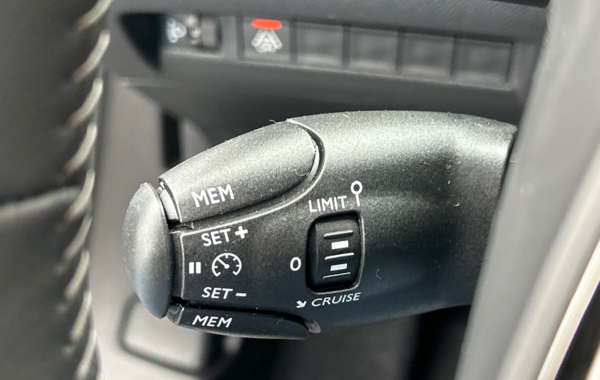 peugeot-2008-1-2-puretech-100ch-s-s-active-pack - 883534713