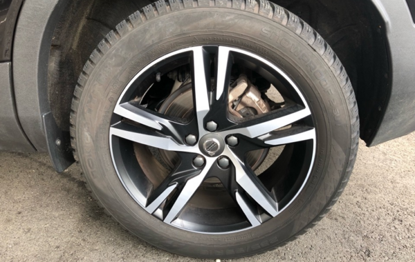 volvo-xc40-t2-129ch-r-design-geartronic-8 - 883634713