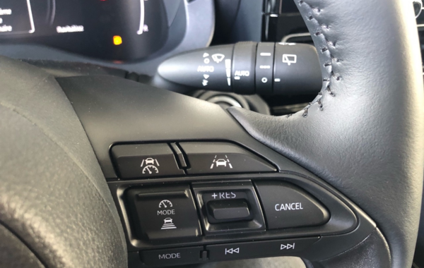 toyota-yaris-cross-130h-design-my25 - 883704713