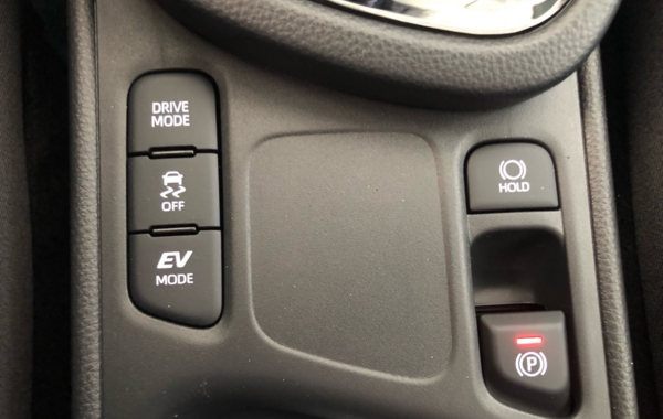 toyota-yaris-cross-130h-design-my25 - 883734713