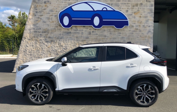 toyota-yaris-cross-130h-design-my25 - 883734713