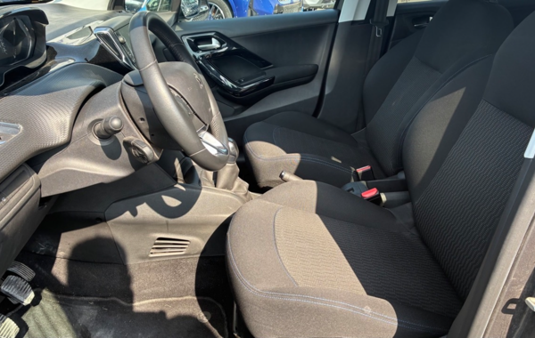 peugeot-208-1-5-bluehdi-100ch-e6-c-signature-bvm5-86g-5p - 884094713