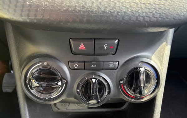 peugeot-208-1-5-bluehdi-100ch-e6-c-signature-bvm5-86g-5p - 884094713