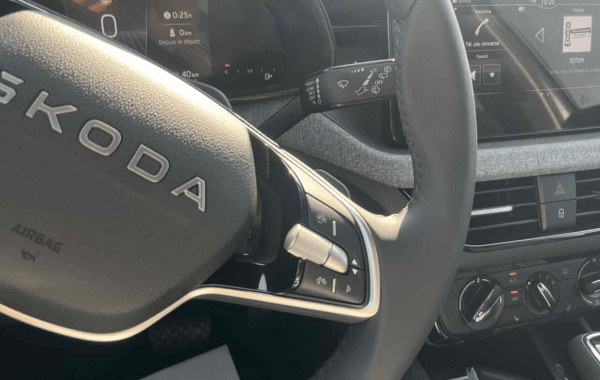 skoda-kamiq-1-0-tsi-evo-2-116ch-selection-dsg7 - 885224713