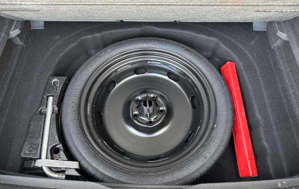 volkswagen-golf-viii-2-0-tdi-scr-150ch-style-1st-dsg7 - 886314713