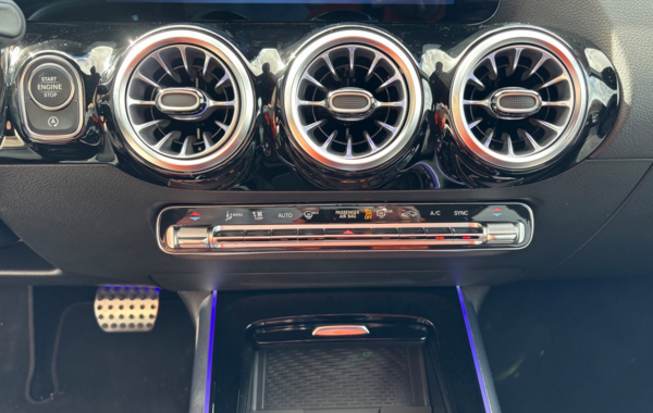 mercedes-gla-200-163ch-amg-line-7g-dct - 886814713