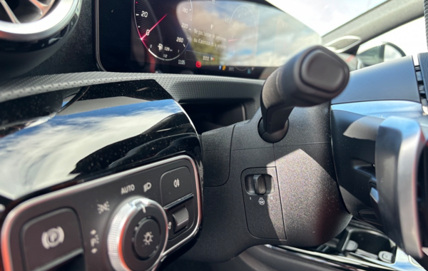 mercedes-cla-shooting-brake-200-163ch-amg-line-7g-dct - 886834713