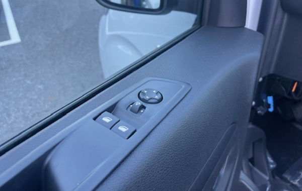 peugeot-expert-fg-xl-2-0-bluehdi-180ch-s-s-cabine-approfondie-fixe-eat8 - 887724713