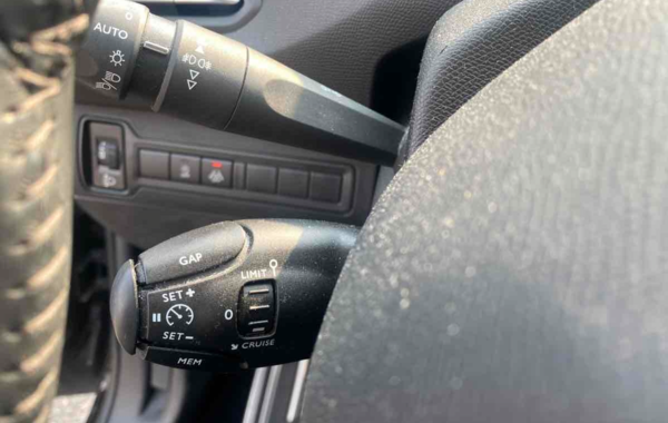 peugeot-308-1-5-bluehdi-130ch-s-s-allure-pack - 889544713