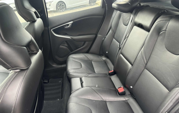 volvo-v40-d2-adblue-120ch-signature-edition-geartronic - 890024713