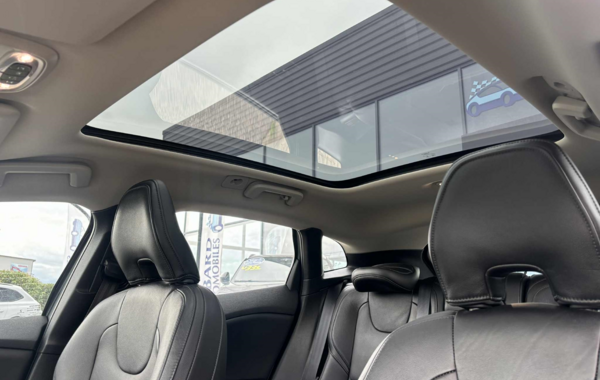 volvo-v40-d2-adblue-120ch-signature-edition-geartronic - 890024713