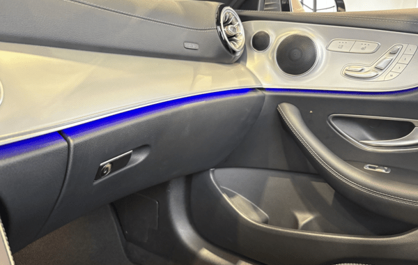 mercedes-classe-e-cabriolet-220-d-194ch-amg-line-9g-tronic - 890324713