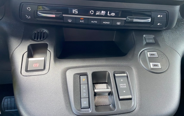 citroen-berlingo-taille-m-1-5-bluehdi-130ch-s-s-max-eat8-5-places - 891644713