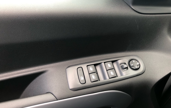 citroen-berlingo-taille-m-1-5-bluehdi-130ch-s-s-max-eat8-5-places - 891664713