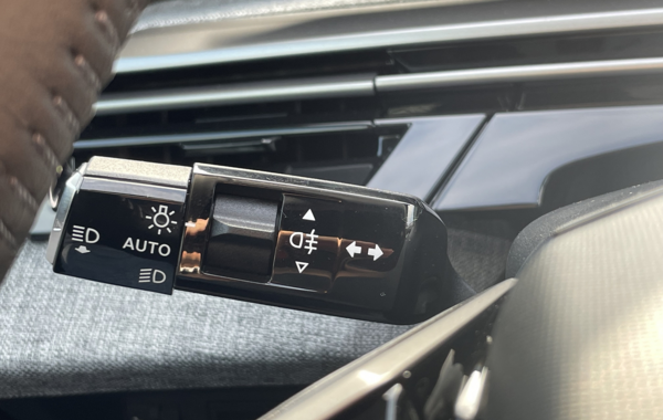 peugeot-3008-1-2-hybrid-145ch-allure-e-dcs6 - 891954713