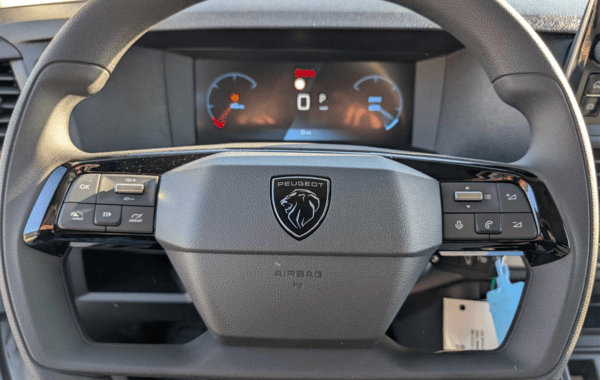 peugeot-expert-fg-m-2-0-bluehdi-180ch-s-s-eat8 - 892354713