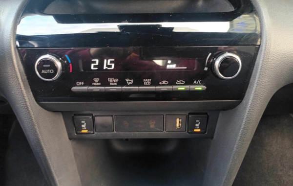 toyota-yaris-cross-116h-design-my21 - 892624713