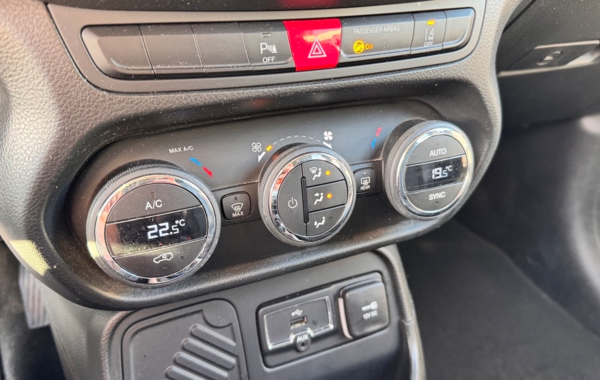 jeep-renegade-1-4-multiair-s-s-140ch-limited - 893444713