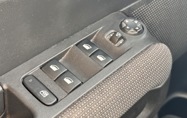 citroen-c3-aircross-bluehdi-120ch-s-s-shine-business-eat6-e6-d-temp - 894054713