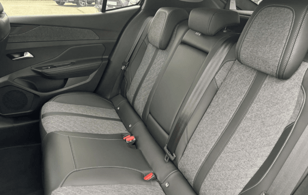 peugeot-408-phev-180ch-allure-pack-e-eat8 - 894844713