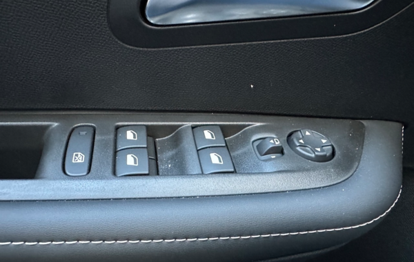 peugeot-208-1-2-100ch-s-s-allure - 895474713