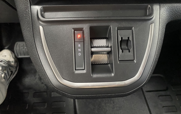 peugeot-expert-fg-xl-2-0-bluehdi-180ch-s-s-cabine-approfondie-fixe-eat8 - 896794713