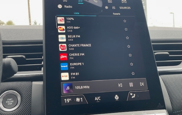 renault-captur-ii-1-8-e-tech-full-hybrid-160ch-esprit-alpine-25 - 897664713