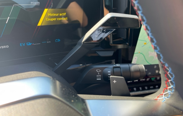 renault-rafale-1-2-e-tech-hyper-hybrid-300ch-atelier-alpine-4x4-25 - 898094713