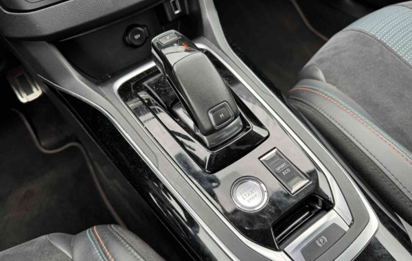 peugeot-308-1-2-puretech-130ch-e6-3-s-s-tech-edition-eat8 - 898104713
