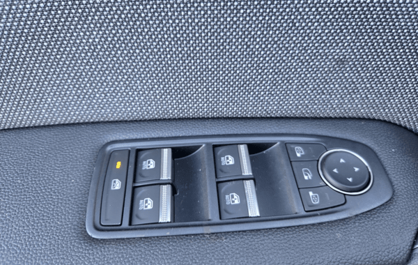 renault-symbioz-1-8-e-tech-full-hybrid-160ch-techno-25 - 898244713