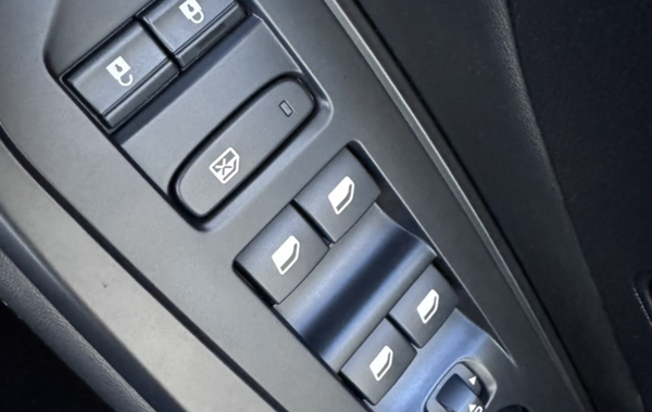 peugeot-308-1-5-bluehdi-130ch-s-s-allure-eat8 - 898354713