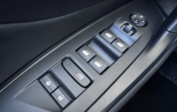 peugeot-308-1-5-bluehdi-130ch-s-s-allure-eat8 - 898354713