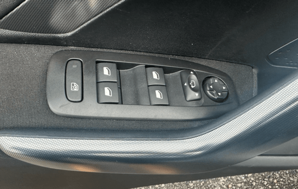 peugeot-2008-1-5-bluehdi-120ch-e6-c-allure-s-s-eat6 - 898554713