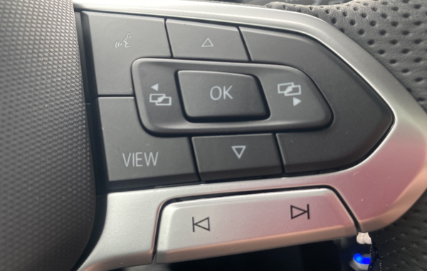 volkswagen-t-roc-2-0-tdi-150ch-r-line-dsg7 - 899054713