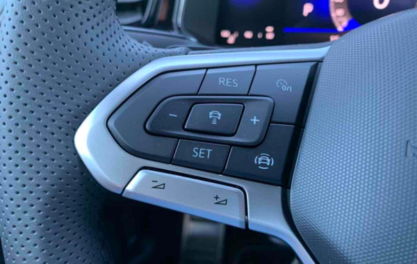 volkswagen-t-roc-2-0-tdi-150ch-r-line-dsg7 - 899104713