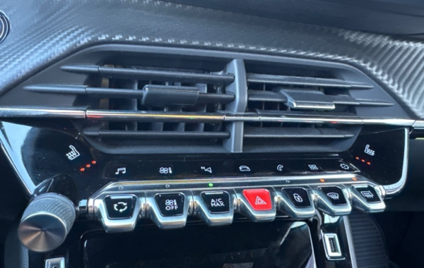 peugeot-2008-1-2-puretech-130ch-s-s-gt-line - 899814713