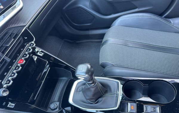 peugeot-2008-1-2-puretech-130ch-s-s-gt-line - 899814713