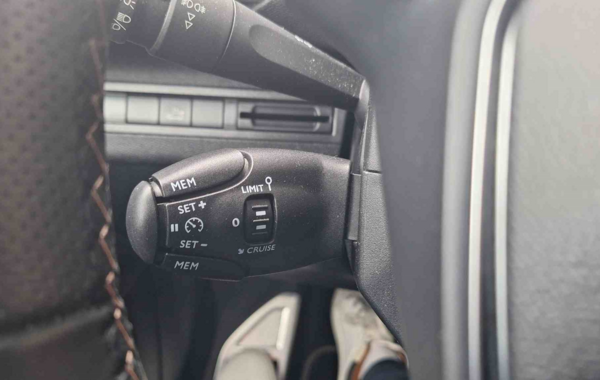 peugeot-3008-1-2-puretech-130ch-gt-line-s-s - 899934713
