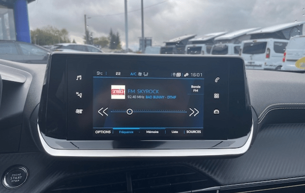 peugeot-2008-1-5-bluehdi-130ch-s-s-gt-eat8 - 900614713