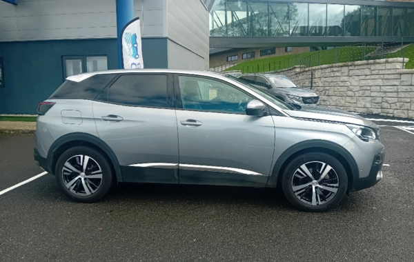 peugeot-3008-1-2-puretech-130ch-s-s-allure - 900714713